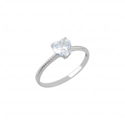 14k white gold ring with zircon stone heart  d082
